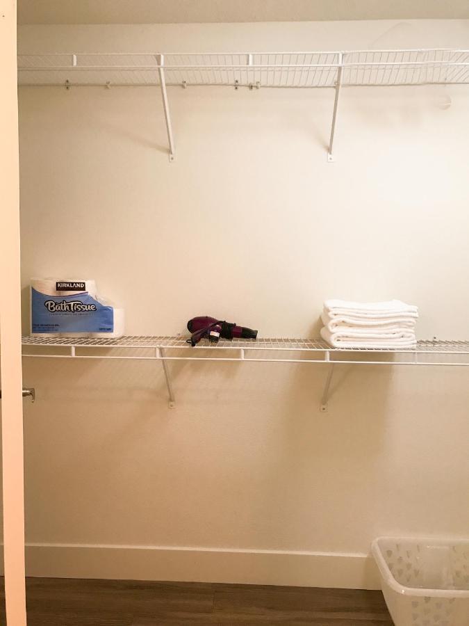 Low Price & Pool Open Walk To Ucla Free Parking B1 Los Angeles