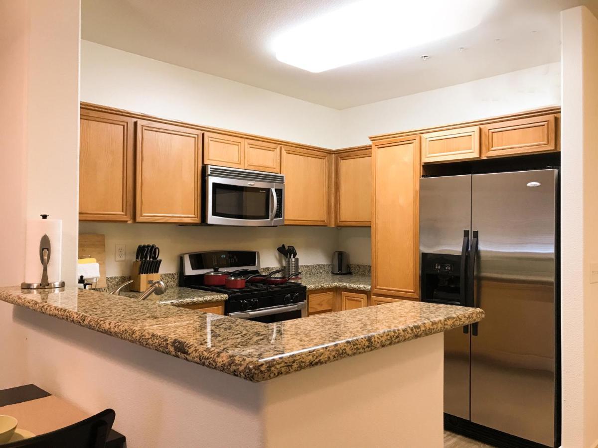 Low Price & Pool Open Walk To Ucla Free Parking B1 Los Angeles