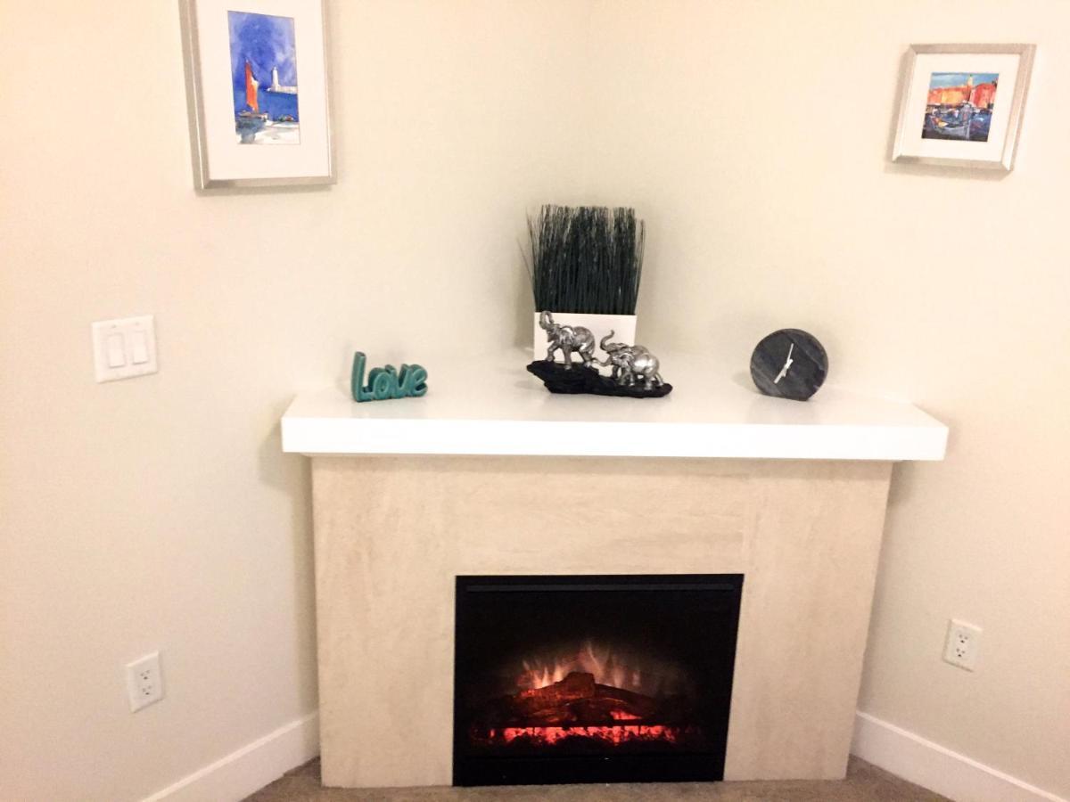Luxury Style 1br + Parking, Pool, Gym Apartment Los Angeles