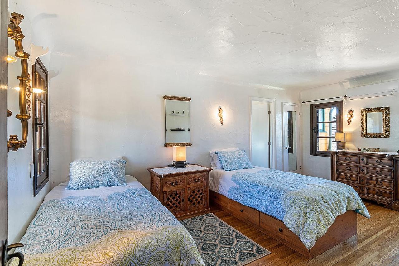 Prime Location Three Bedroom Beautiful Los Angeles