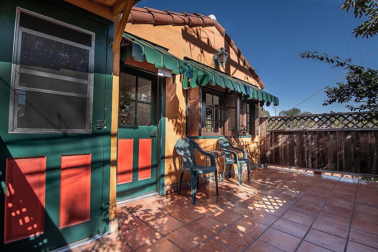 Prime Location Three Bedroom Beautiful Los Angeles