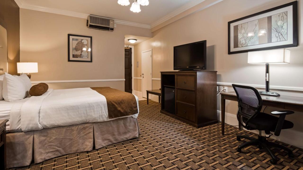 Best Western Plus San Pedro & Hotel 3*