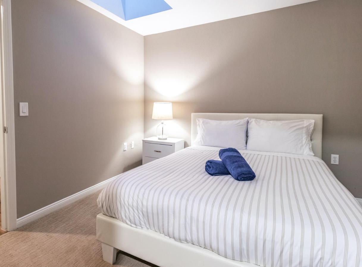 Beautiful 2bd 2bt In Amazing Location