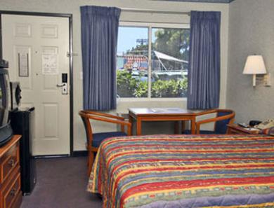 Travelodge By Wyndham Hollywood-vermont/sunset