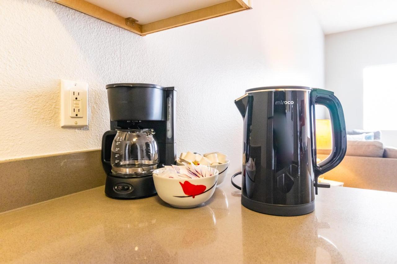Fantastic 2bd 2bt 5 Minutes Walking From The Beach! Apartment *