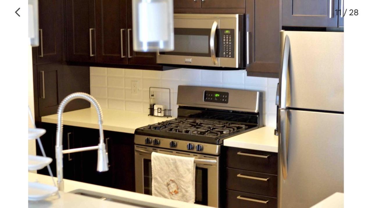 Luxury Style 1br + Parking, Pool, Gym Los Angeles