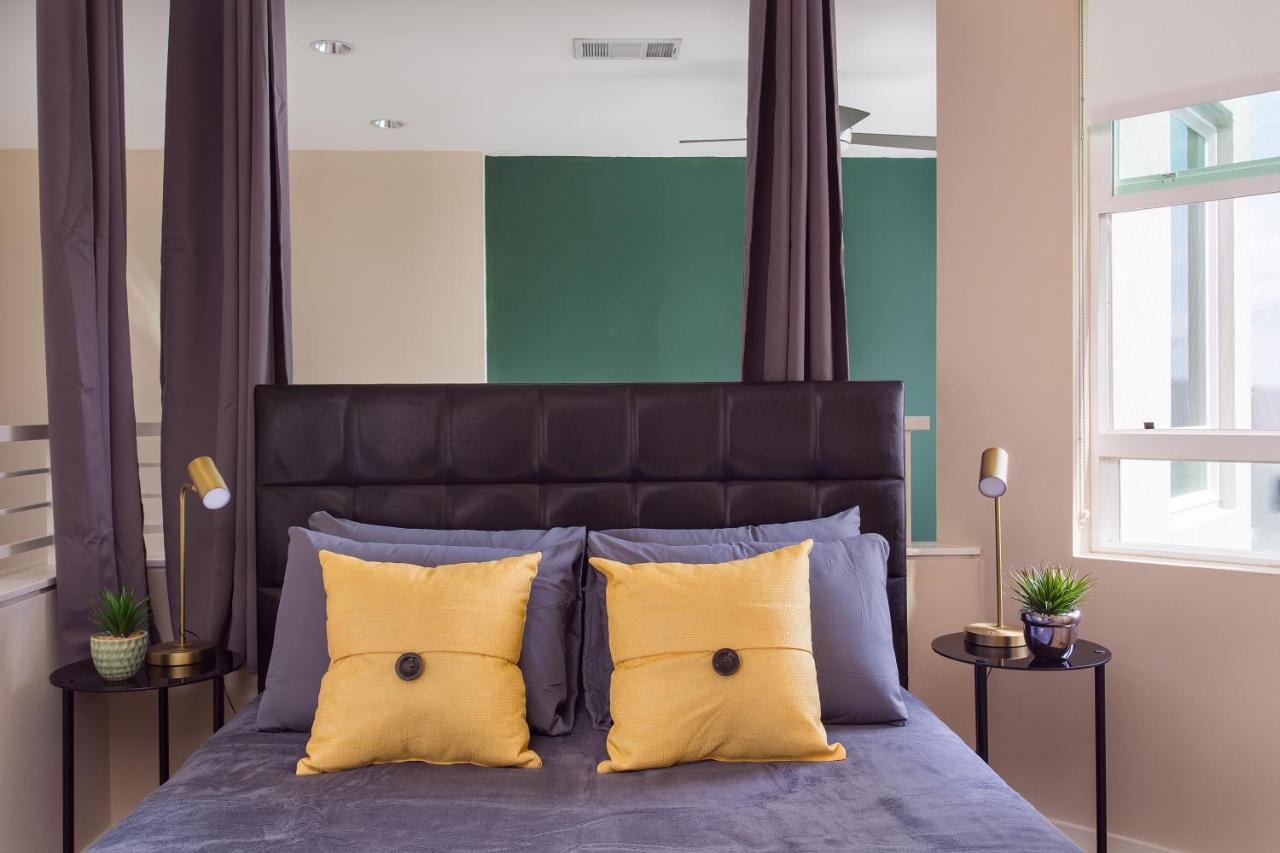 La Premium Suites *