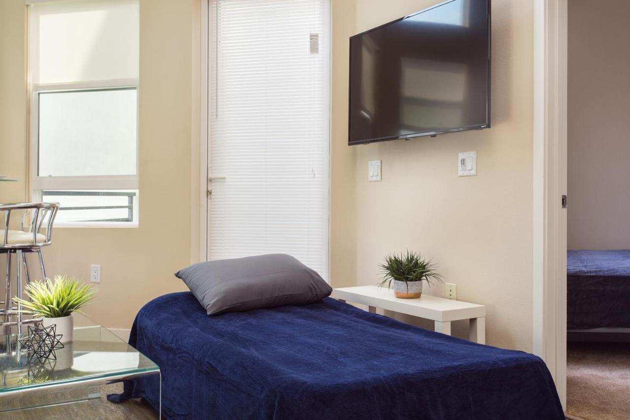 La Premium Suites Aparthotel