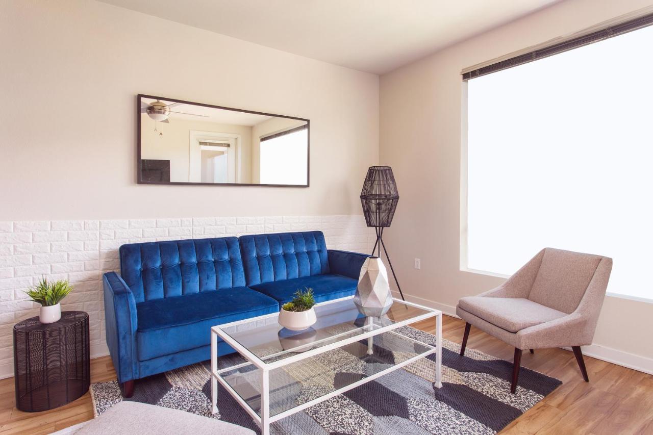 La Premium Suites