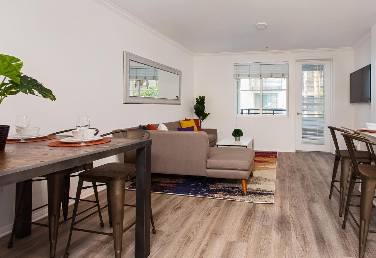 La Premium Suites Aparthotel