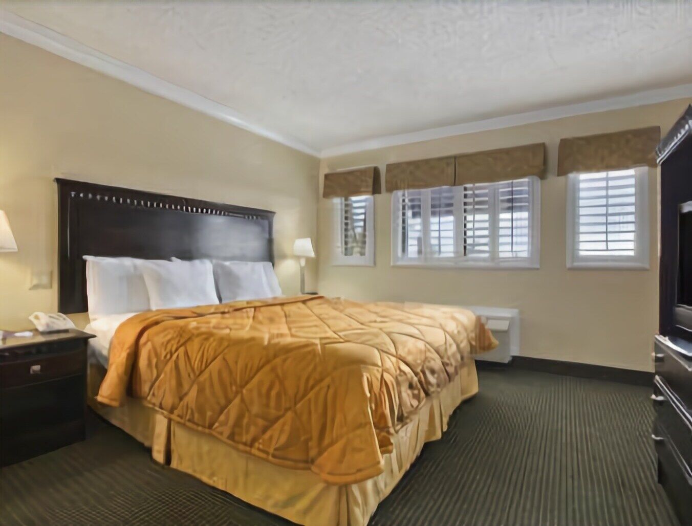 Hotel Travelodge By Wyndham Chatsworth 2*