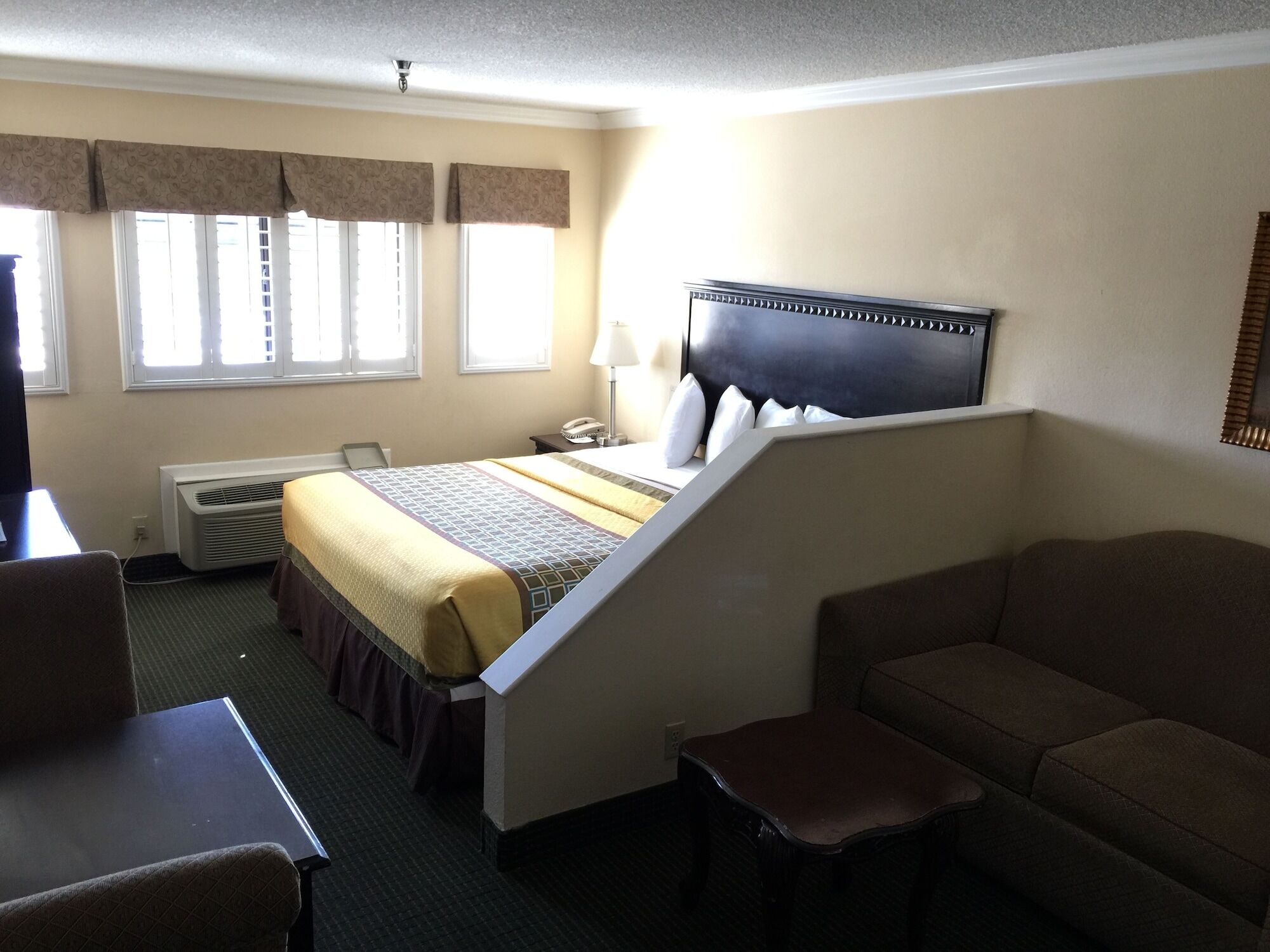 Travelodge By Wyndham Chatsworth