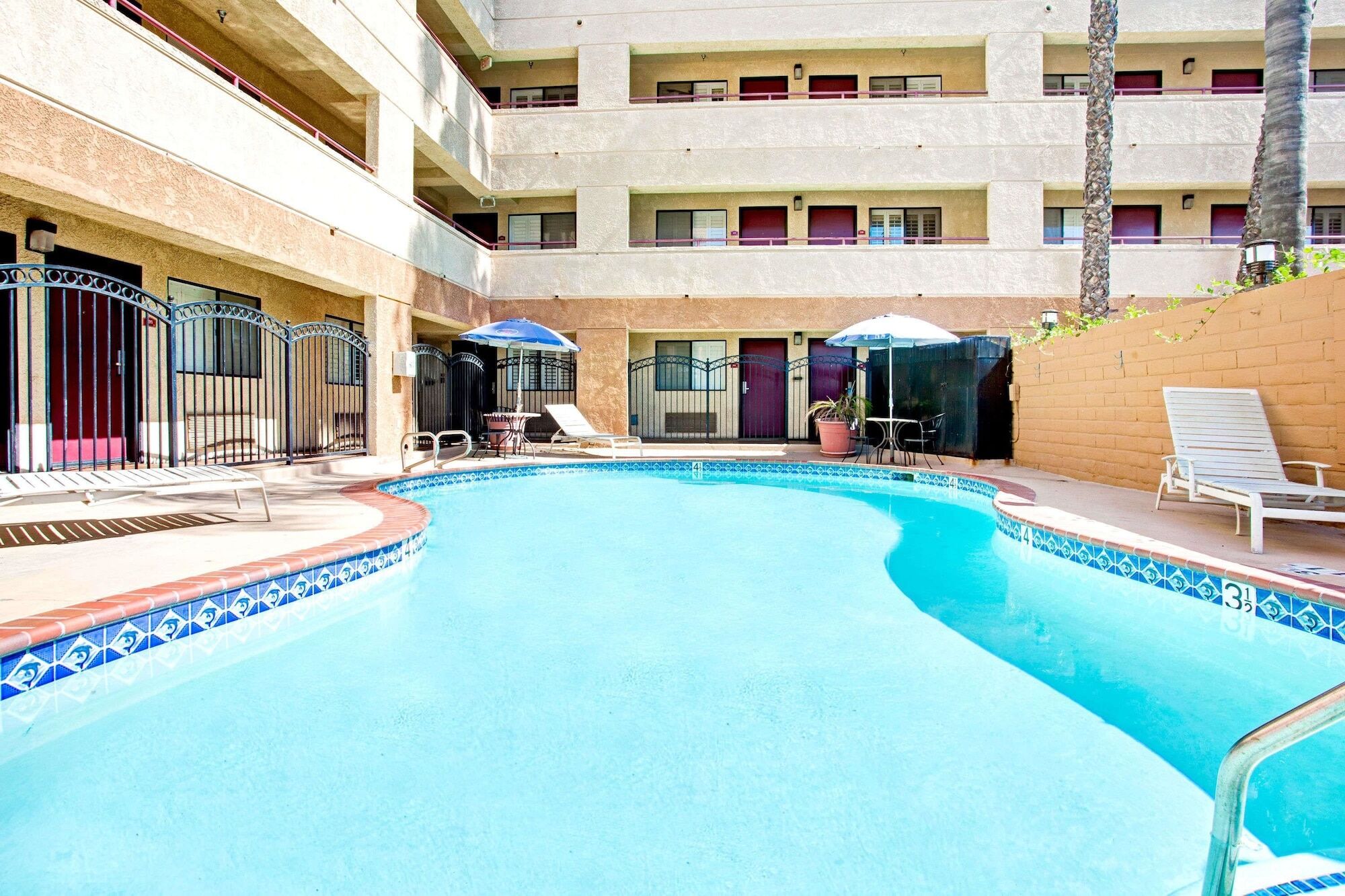 Travelodge By Wyndham Chatsworth 2* Los Angeles