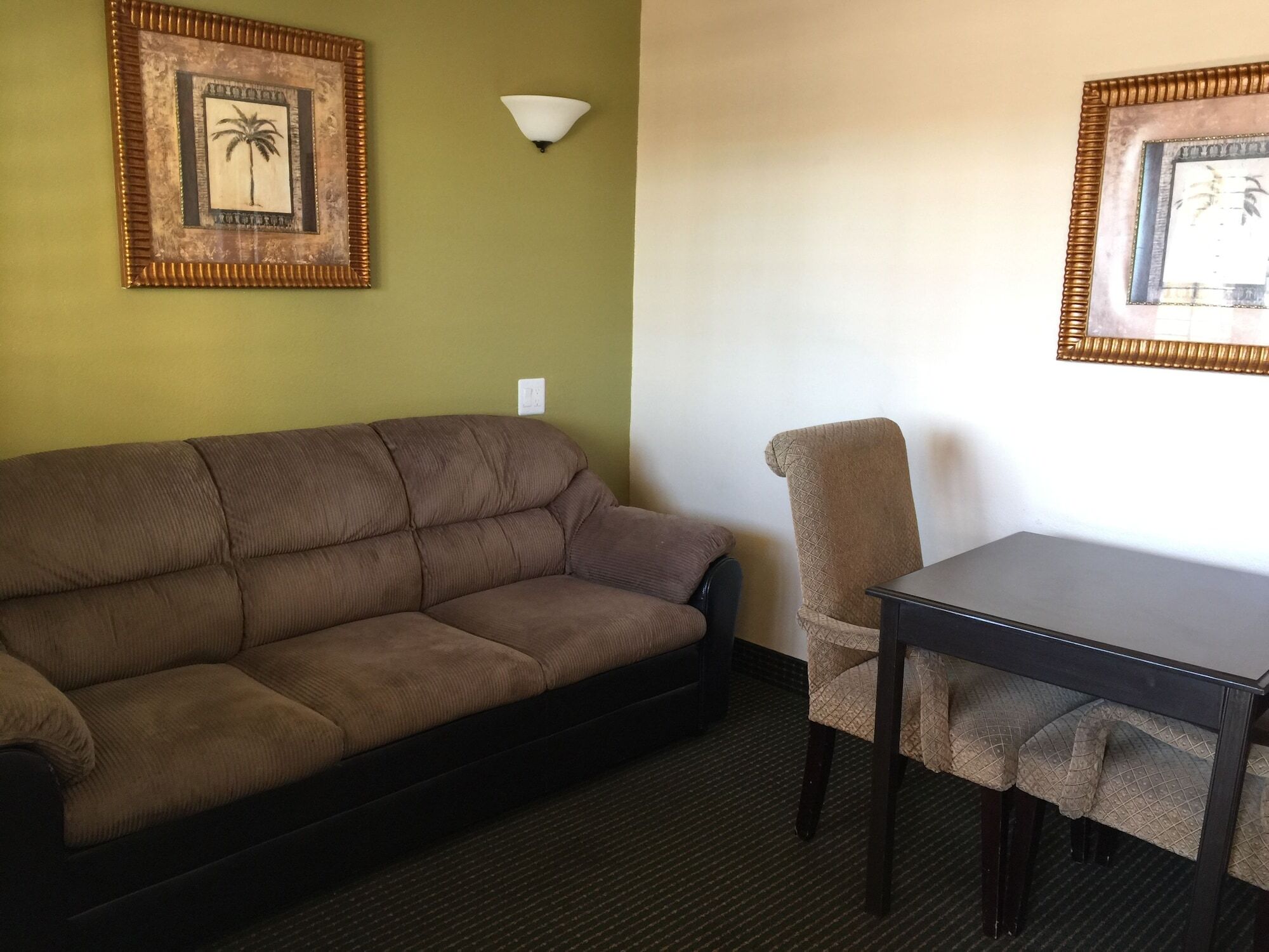 Travelodge By Wyndham Chatsworth Hotel 2*