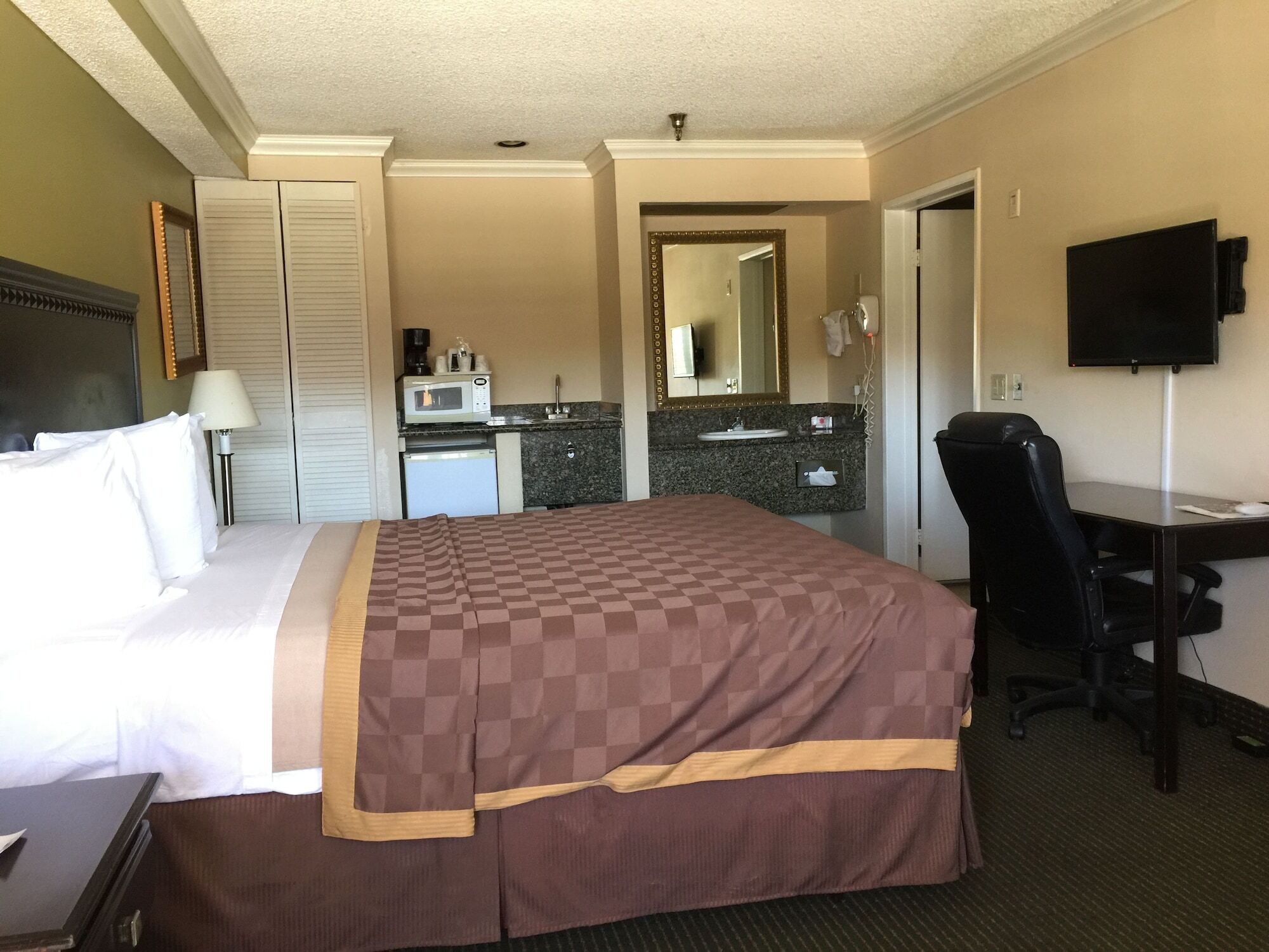 Travelodge By Wyndham Chatsworth 2*
