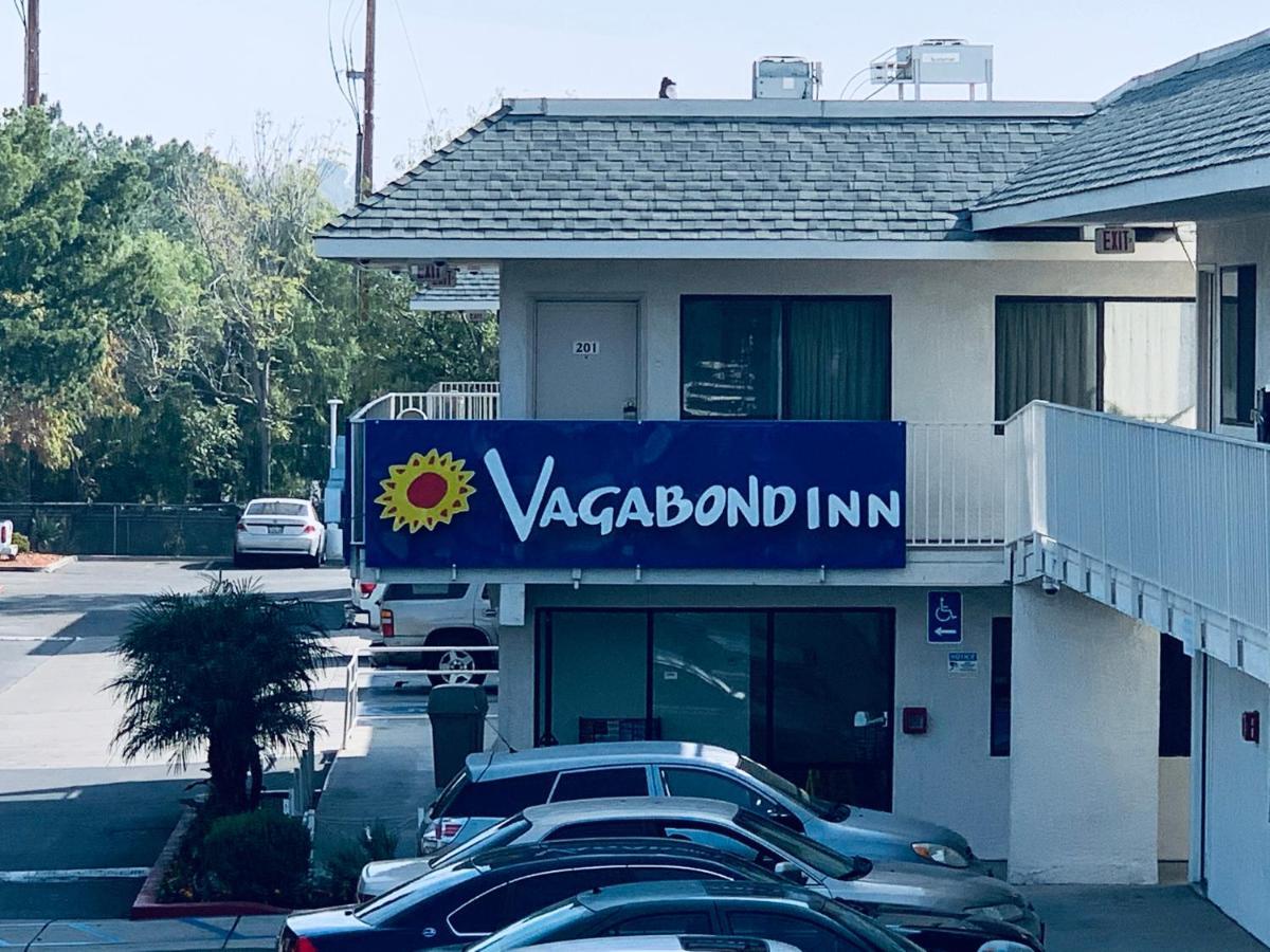 Vagabond Sylmar Hotel 2*