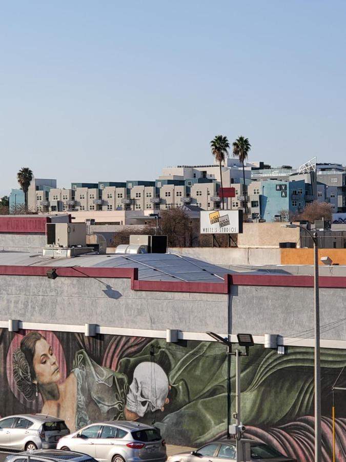 Pensão Colony Los Angeles