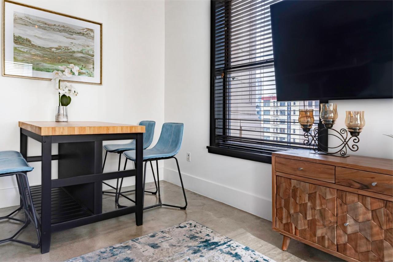 Fashion Loft 2 Bedroom Downtown * Los Angeles