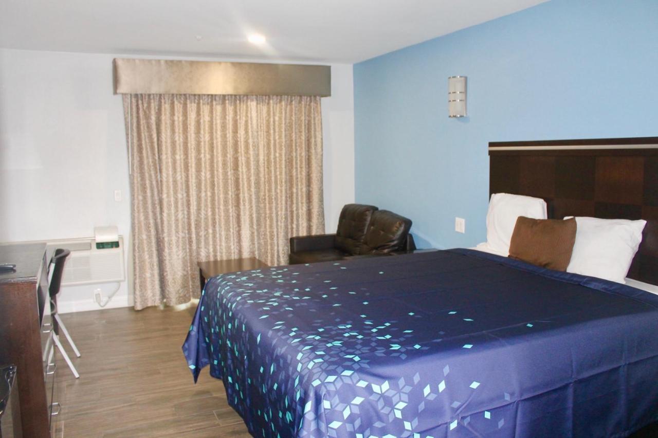 Crescent Motel 2*