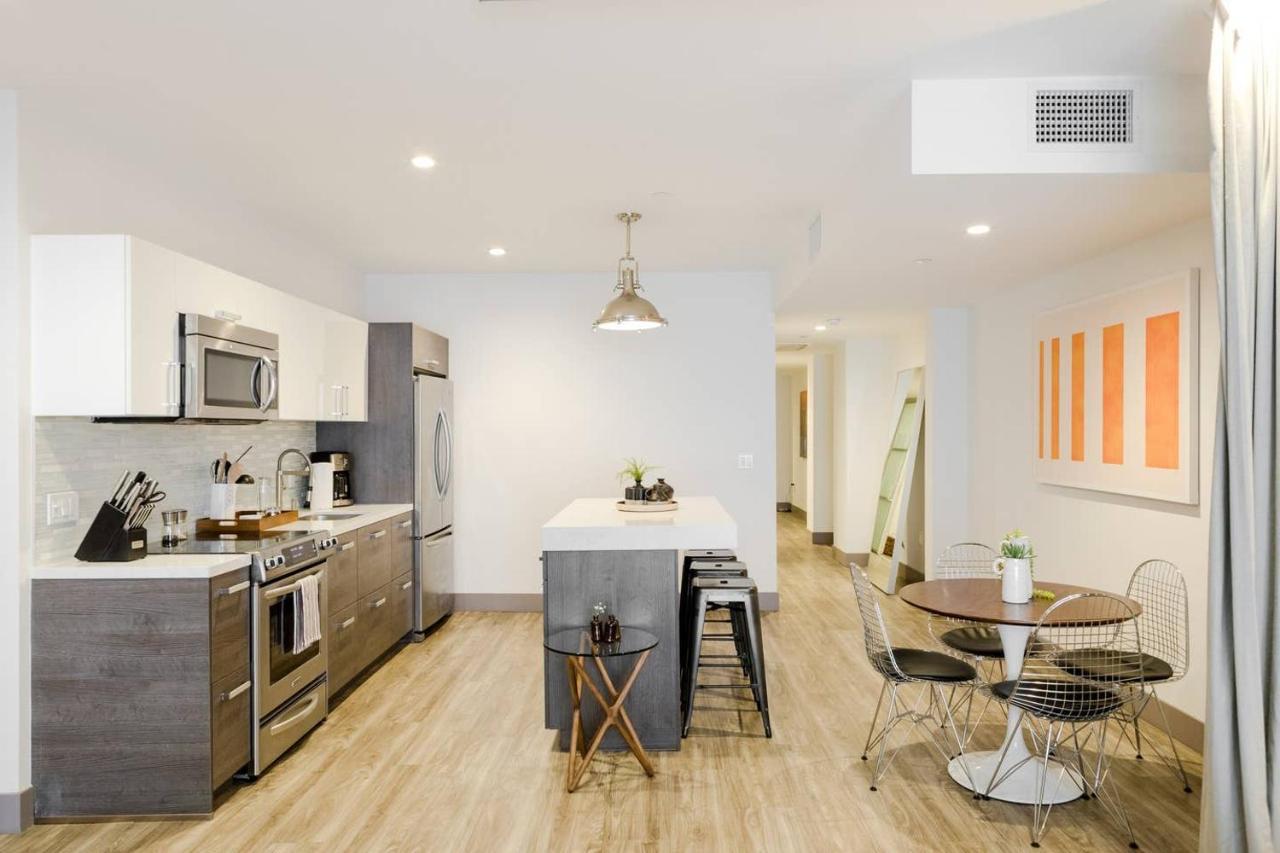2-story Penthouse & Private Deck