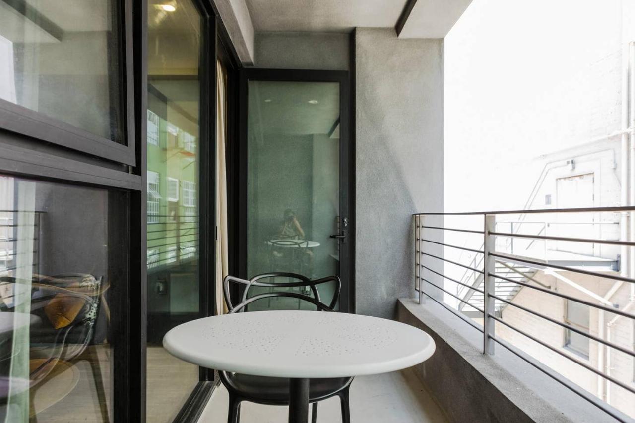 2-story Penthouse & Private Deck *