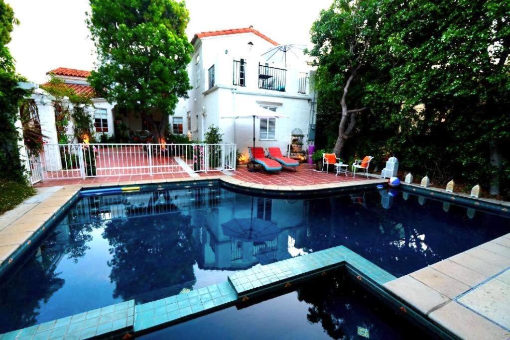 Beverly Hills Celebrity Pousada