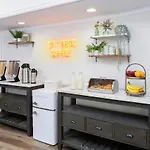 The Sojourn Los Angeles - Sherman Oaks