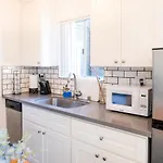 Hollywood/Koreatown 2 Bedroom With Parking