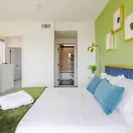 Hollywood Art House With Bright Sunlight