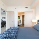 2Br Luxury Highrise Hollywood