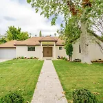 Exquisite Oasis Near Universal Studios With Large Pool