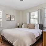 Blueground Westwood 1Bd Apartment Lax-1276
