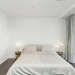 Downtown La With The Breathtaking View 2 Bedrooms And Parking Space