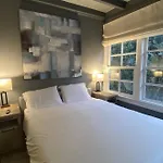 Oasis In Los Angeles Villa With Heated Pool & Spa