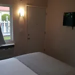 Good Knight Inn Motel