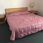 Hollywood Premiere Motel