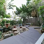 Stunning 2-Bedroom Home Near Downtown Culver