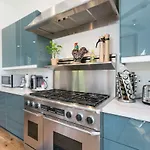 Stunning 2-Bedroom Home Near Downtown Culver