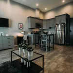 New Urban Loft In Hollywood
