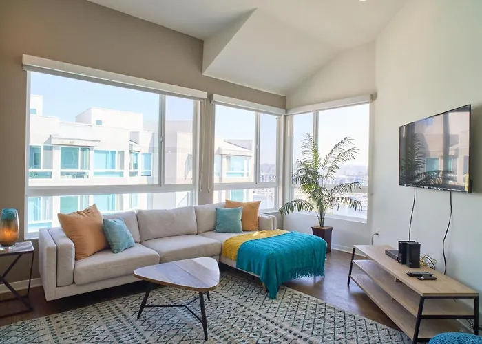Peaceful Penthouse Panoramic Water Views