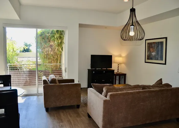 Westlake 30 Day Stays