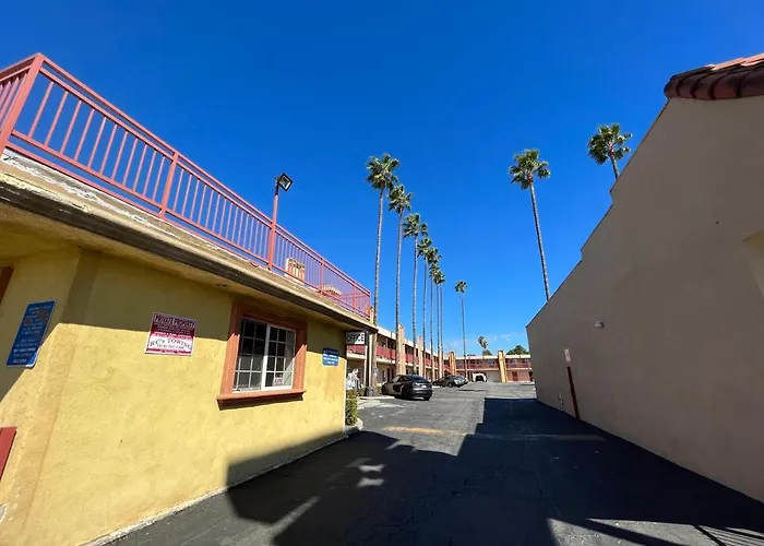 Palm Tree Inn