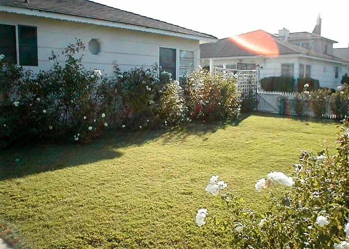Adorable Garden Cottage ~ A Lovely Escape With Private Enclosed Gardens