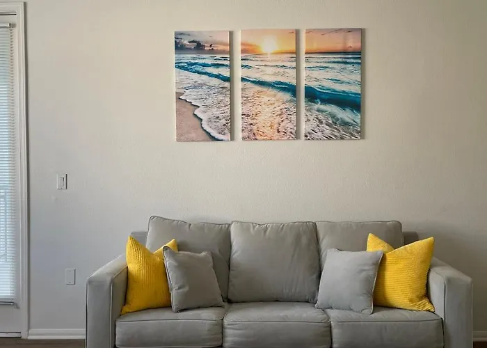 Sleep 6 Venice Beach In 5 Minutes Two Bedroom
