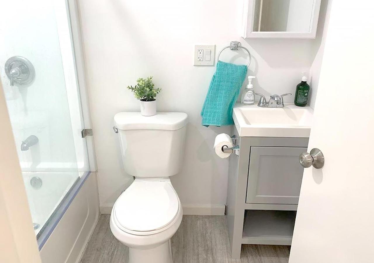 Homestay Furnished Private Bed+bath By Usc - Tv + Lock Los Angeles