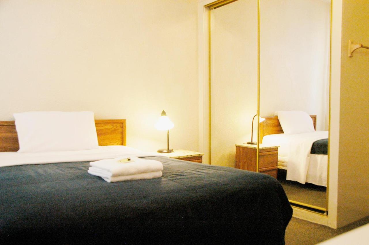 Little Tokyo Hotel 2*