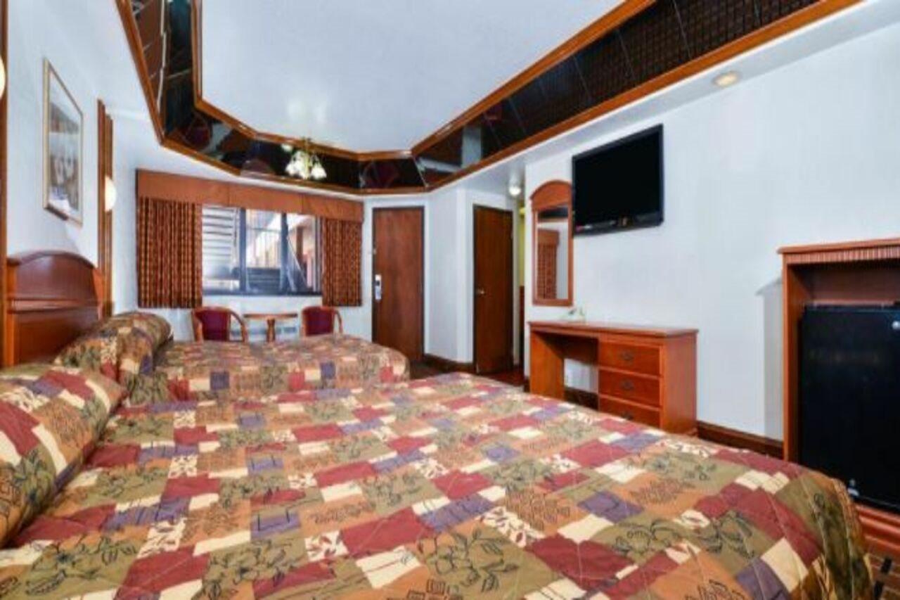 Americas Best Value & Downtown Sw