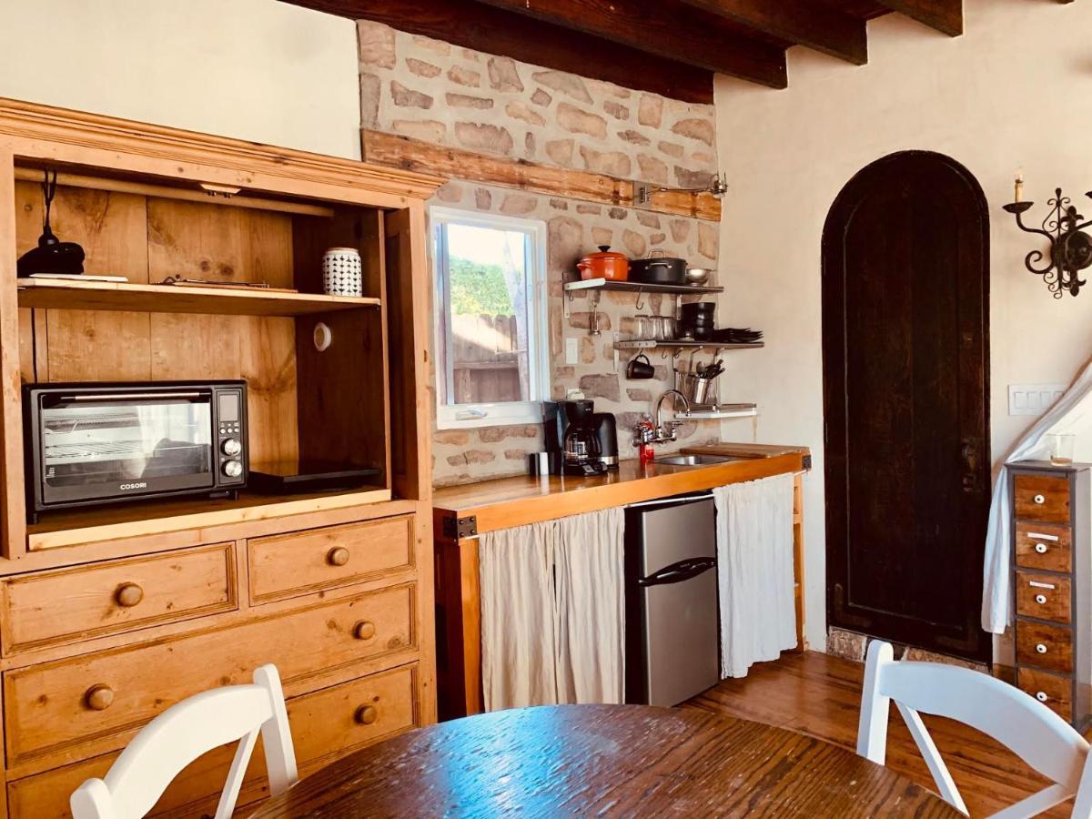 Guest house Under The Tuscan Sun In West Angeles Los Angeles