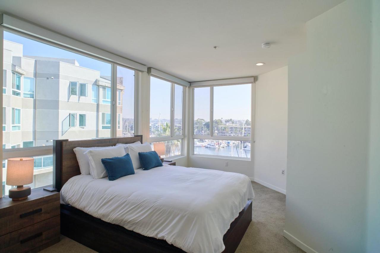Peaceful Penthouse Panoramic Water Views Apartment Los Angeles