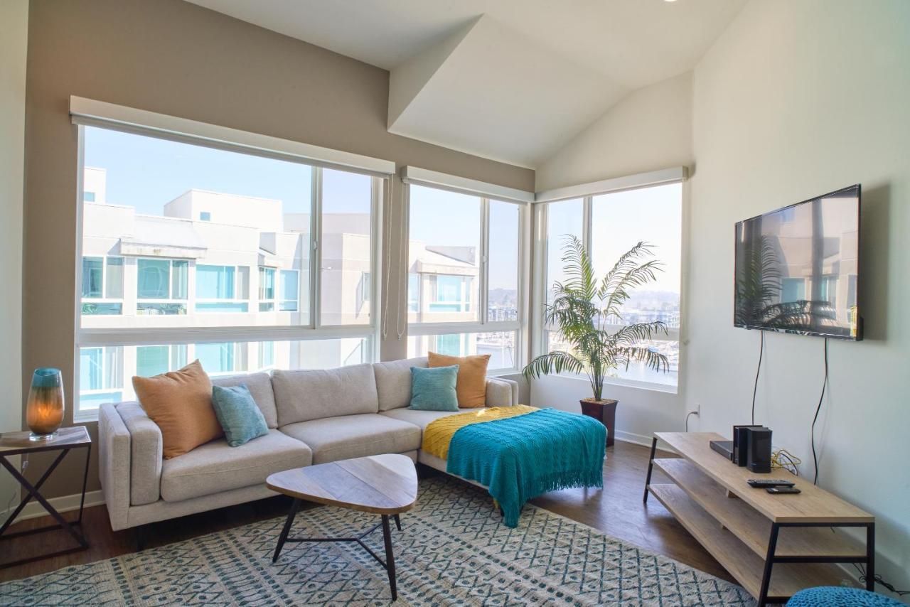 Peaceful Penthouse Panoramic Water Views Apartment Los Angeles